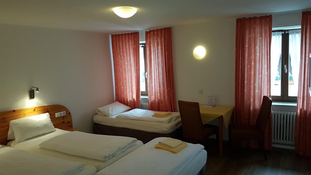 Hotel Gasthaus Roessle Freiburg im Breisgau Eksteriør billede